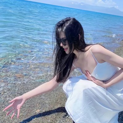 等爱的女神